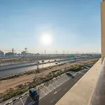 Elegant 3Br Sky Villa With Large Balcony And Yard