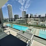 Cozy Pool View 2Br In Jvc