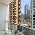 Stonetree - Modern Furnished Studio
