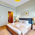 Sleek & Spacious 1Br In 2020 Marquise - Arjan