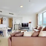 Torch Tower - Minimalistic Two Bed With City Views