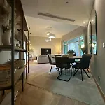 Palm Jumeirah Beach-Access Hideaway