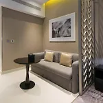 Stylish Studio Apartment With Pool In Business Bay
