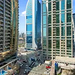 Stylish 1 Bedroom Near Metro Station In Jlt