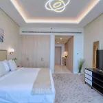 Iconic Views At The Palm Tower Suite Vista Oases