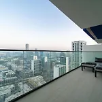 New Jvc 1Br With 29Th Floor View - Calm And Kid-Ready
