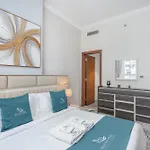 Heaven Crest Vacation Homes Downtown - 3 Bedroom Suites 2 Minute Walk To Dubai Mall And Burj Khalifa