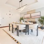 Beachfront 6Br And Assistant\'S Room Villa With Private Pool, Palm Villa, Palm Jumeirah By Deluxe Holiday Homes