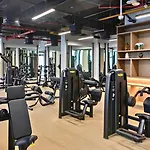 Designer Interiors - Canal View 1Br In Business Bay