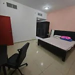 Private Master Room Marina Beach Next To Marriott