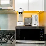 Escape 24 - Luxury Apartments In Damac Maison Prive Business Bay Dubai