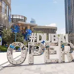 Burj Khalifa View And Dubai Mall Walk - 4Br 14 Guests