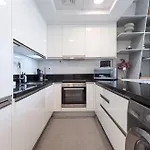 Elite Lux Holiday Homes - Amna Tower, Dubai, Where Comfort Meets Style