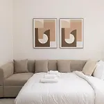Upscale 2Br Apartment With Burj Khalifa View - Next To Dubai Opera And Near Dubai Mall