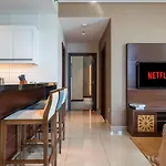 5 Star 2Br W & Infinity Pool Full Canal & Burj Views