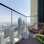Luxury 2Br Prime Downtown 5 Min Walk To Burj Khalifa And Dubai Mall
