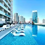 Canal View Studio Downtown - Near Dubai Mall & Burj Khalifa - Mag 318