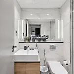 Luxury Escapes Modern Studio Mag 318