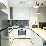 High-Rise Comfort 2Br In Nobles Tower In Dubai