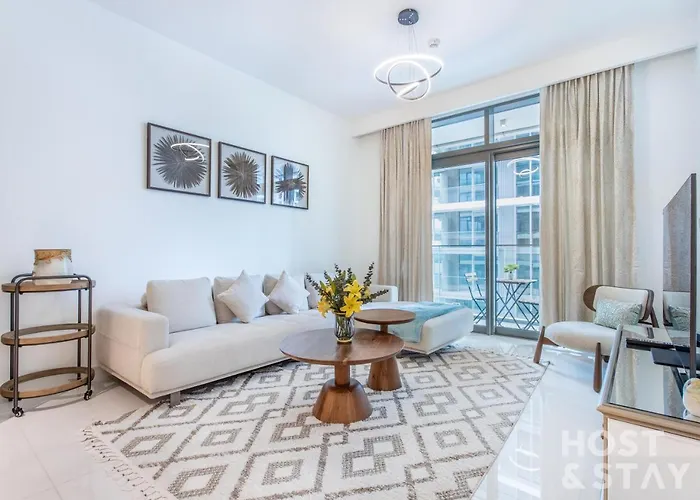 Beach Vista Tower 2 - 1Br Apartment - Emaar Beachfront