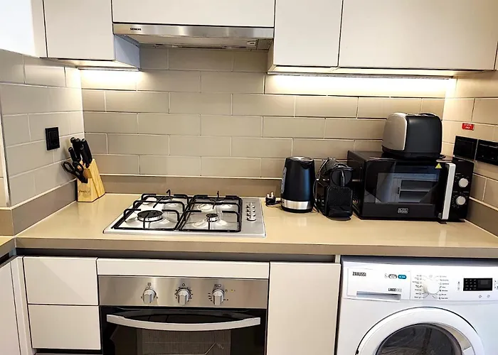 New 1 Bedroom In Sobha - Community View