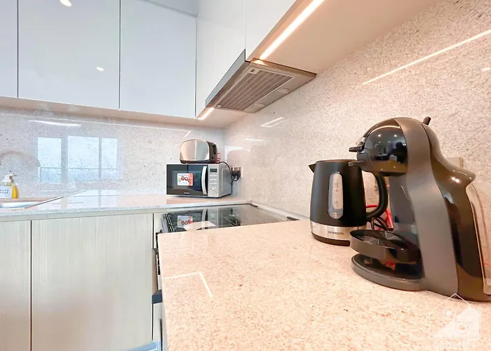 Luxury Burj Royale 1Bedroom Incl Daily Housekeeping