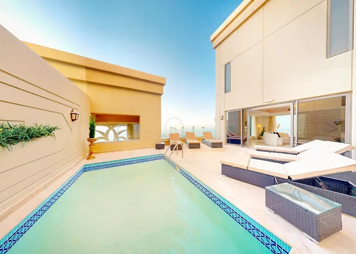Huge Penthouse With Yacht Included And Private Pool!!!