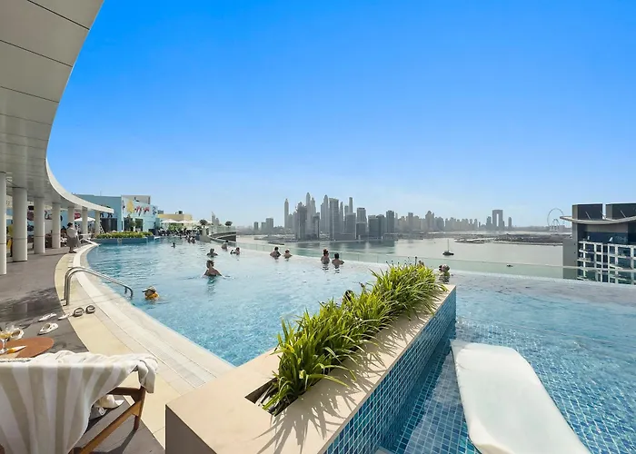 Studio Palm Jumeirah With Rooftop Pool And View