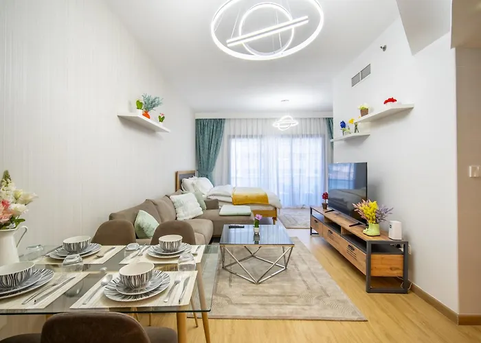 Dubai Marina - Luxury Studio Apartment
