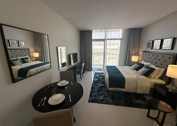 Cozy Studio With Balcony