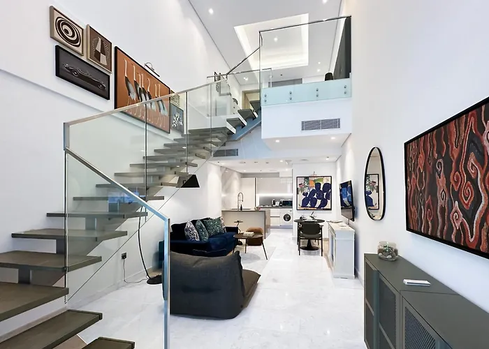 Trophy - Elevated Living In Luxurious Business Bay Loft