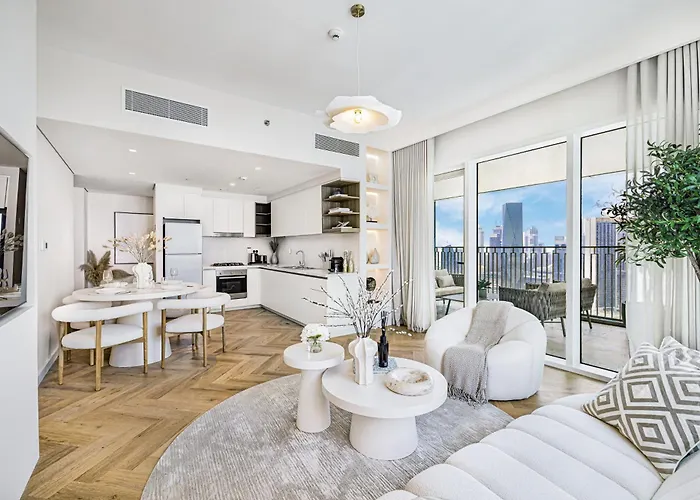 Daniels Skyline View 2Br In Downtown Dubai