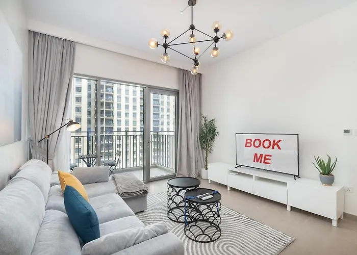 Chic 1Br Flat Stunning Views In Dubai Hills
