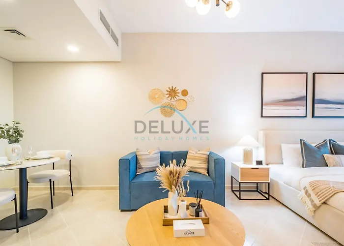 Chic Studio In The Crescent A, Dubai Production City By Deluxe Holiday Homes