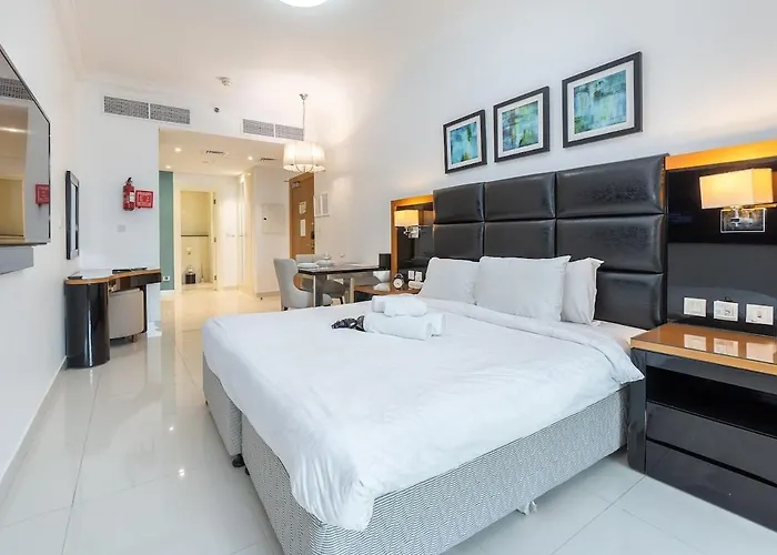 Modern Studio Apartment In Business Bay With Well Organized Space!