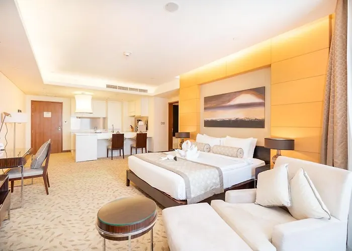 Elegant Studio Apartment For 2 At The Address Dubai Mall