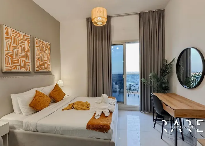 Rare Holiday Homes - Dubai Sports City - Elite Residence - R1303