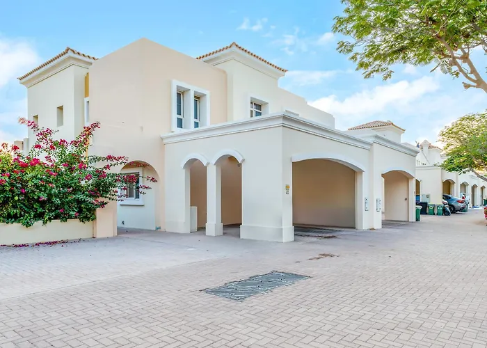 Idyllic Family Haven 3-Bedroom Villa With Study Room By Petals Holiday Homes