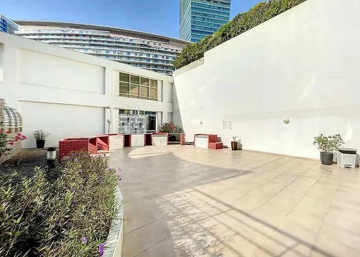 Damac Park Central - Neat Studio In Business Bay