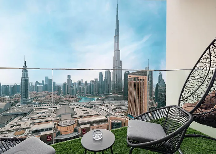 Stunning Burj Views New Luxe 2Br Dubai Mall Access