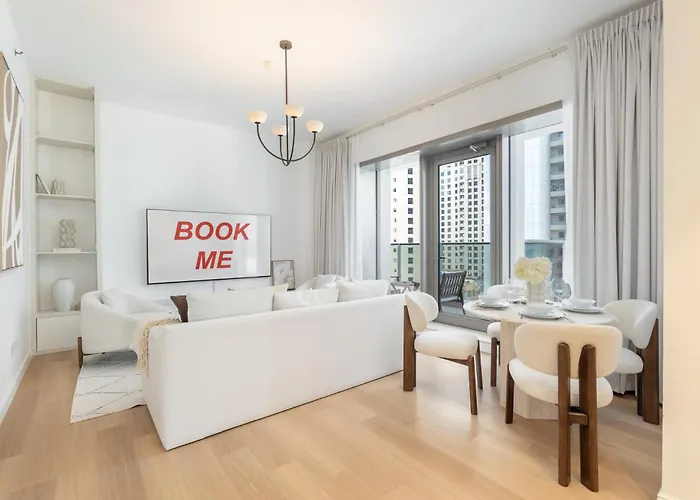 Bright And Airy 1-Bedroom Apartment Perfect For 4 In Dubai Marina