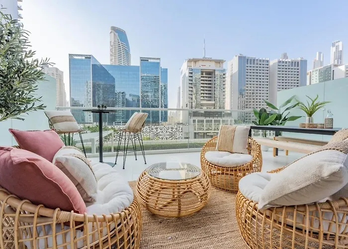 Bali-Inspired 1-Bedroom Apartment For 4 In Business Bay