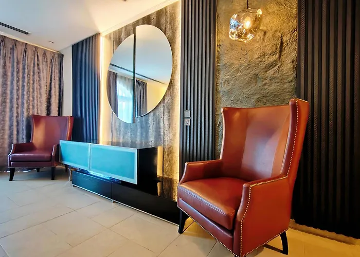 Royal Private Pool, Lux 7-Bedroom Villa On Marina