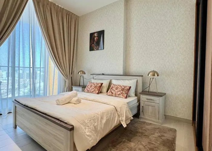 Stylish 1Br In Jvc With Pool View
