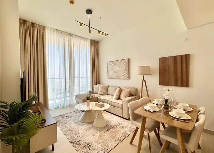 Charming 1Br Apt W Elegant Interiors