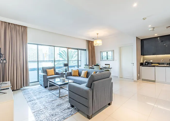 Spacious 1Br - Balcony & Pool View - Capital Bay