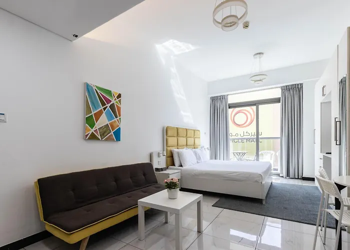 Chic & Comfortable Studio In Crystal Residence Jvc