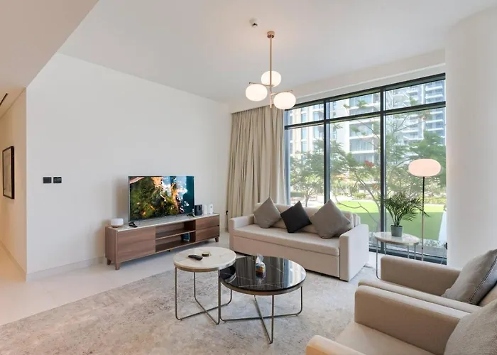 Prime 2Br Apt Emaar Beachfront