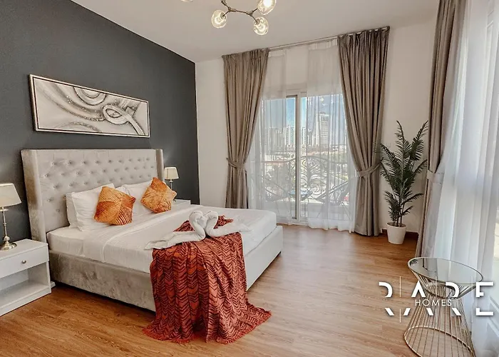 Rare Holiday Homes - Near Circle Mall - Lavender 1 - R309 - Jumeirah Village Circle