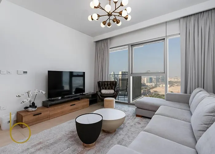 Bookable - 1 Bedroom In Downtown Views 2